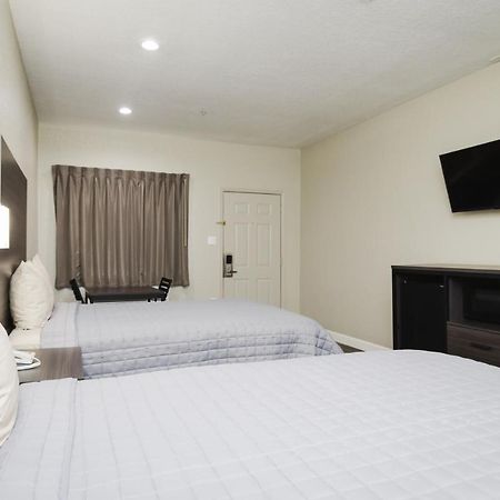 Winchester Inn And Suites Humble/Iah/North Houston Exterior photo