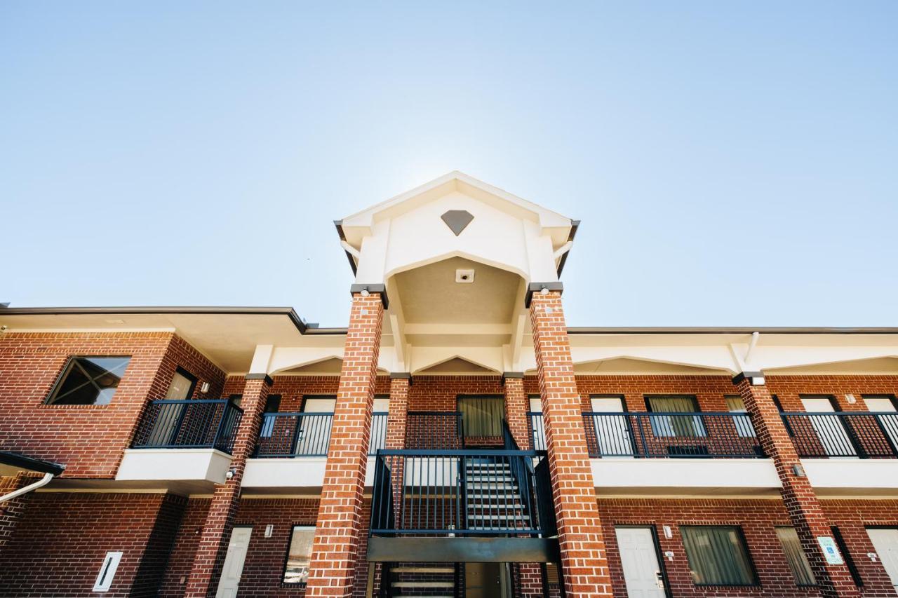 Winchester Inn And Suites Humble/Iah/North Houston Exterior photo