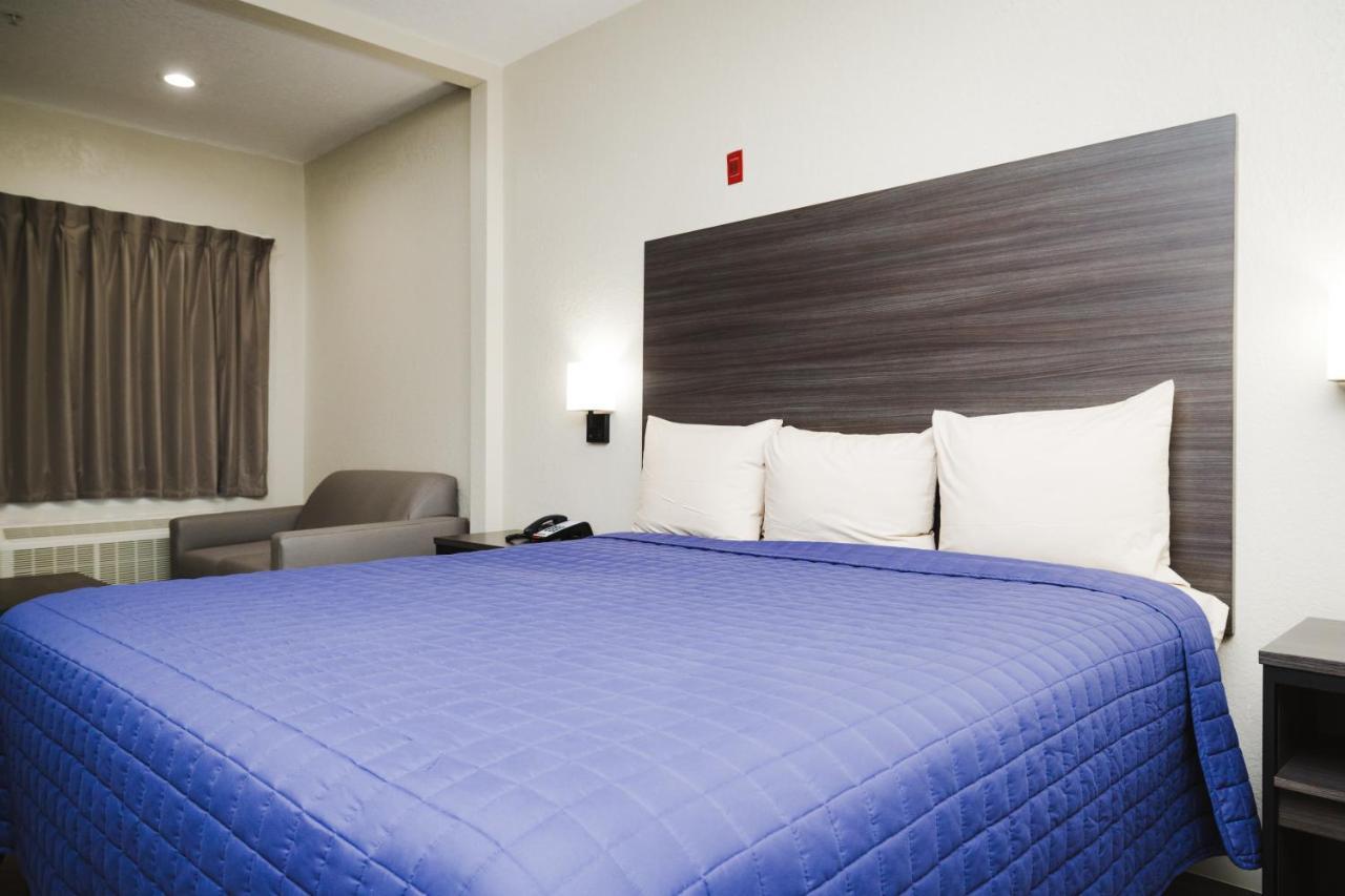 Winchester Inn And Suites Humble/Iah/North Houston Exterior photo